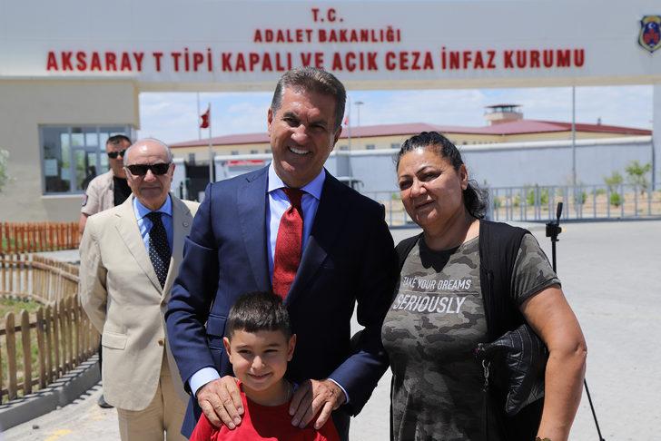 TDP Genel Başkanı Sarıgül, Aksaray'da cezaevi önünde "af çağrısı"nı yineledi G4