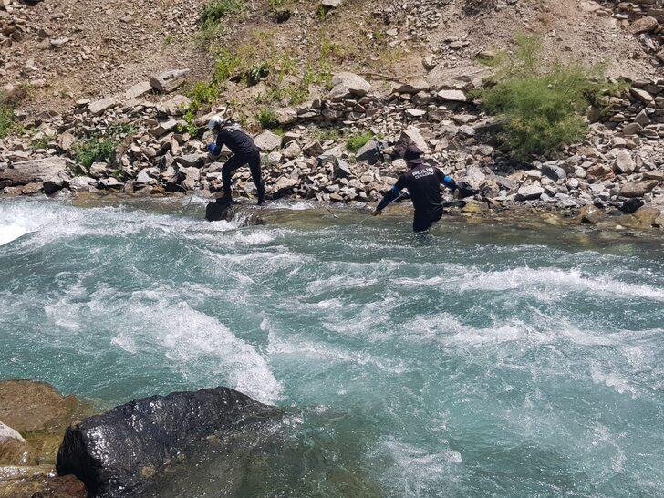 Müküs Çayı'na düşen hemşireyi arama çalışmaları 39'uncu gününde sürüyor G4