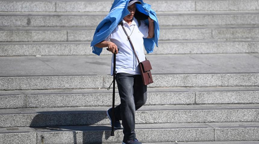 İngiltere'de rekor her dakika güncelleniyor! Ölü sayısında artış bekleniyor