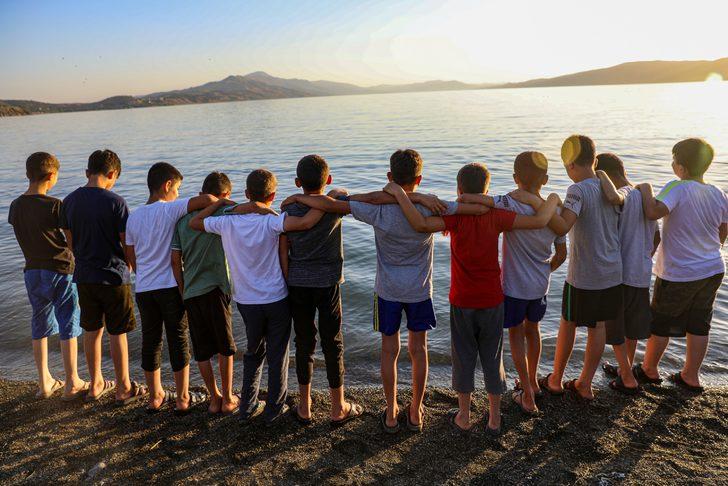 Diyarbakır'da 1500 öğrenciye Hazar Uyanış Gençlik Kampında ücretsiz tatil imkanı G4