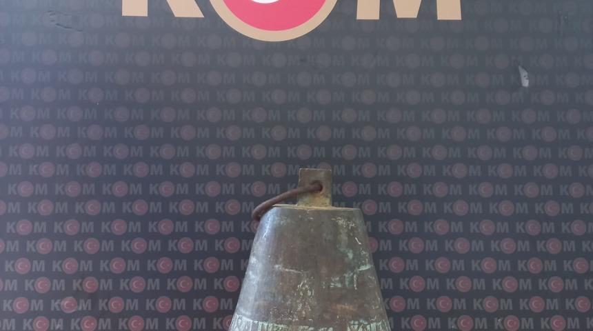 Çanakkale'de 200 yıllık kilise çanı ele geçirildi