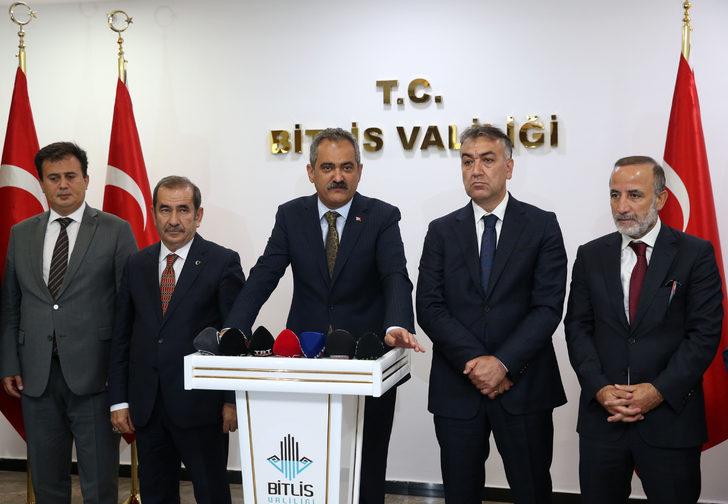 Milli Eğitim Bakanı Özer, Bitlis'te Eğitim Değerlendirme Toplantısı'na katıldı: G2
