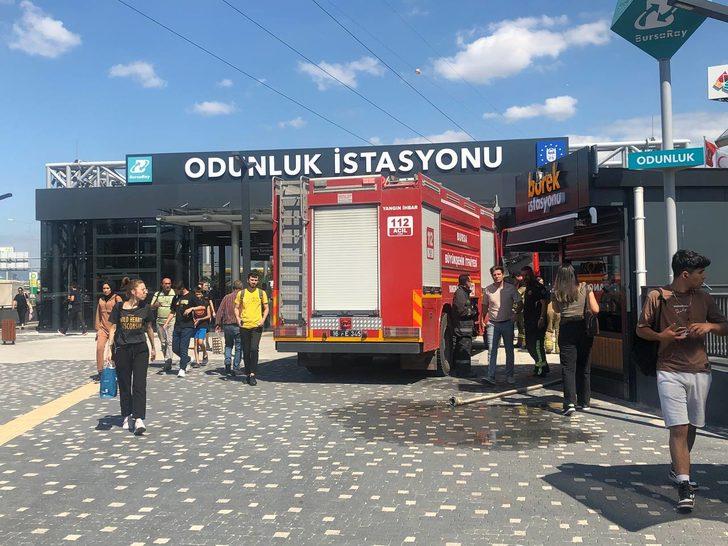 Bursa'da özel bir hastanenin tıbbi atık ve jeneratör bölümündeki yangın söndürüldü G4