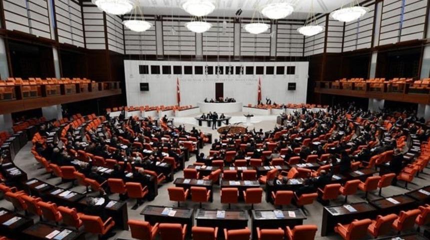 Tuğrul Türkeş ihraç edildi HDP 3. parti oldu