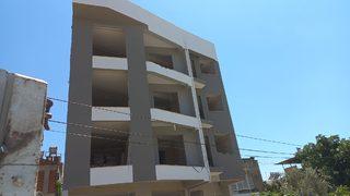 İzmir'de inşaattan düşen işçi hayatını kaybetti