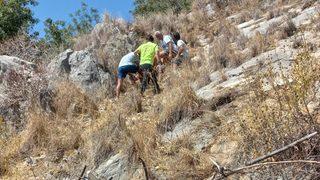 Muğla'da kayalıklara iniş yapan yamaç paraşütündeki 2 kişi yaralandı