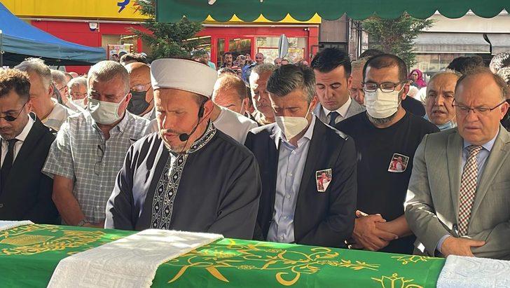 Eski milli futbolcu Tümer Metin'in babası son yolculuğuna uğurlandı G3