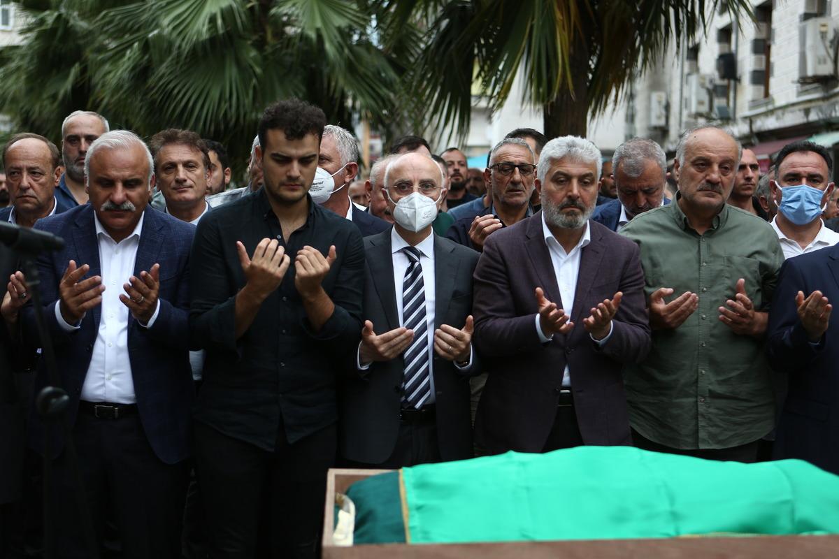 İ&ccedil;işleri Bakanı Soylu'nun kuzeninin cenazesi Trabzon'da defnedildi