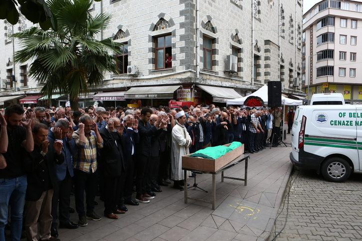 İçişleri Bakanı Soylu'nun kuzeninin cenazesi Trabzon'da defnedildi G3