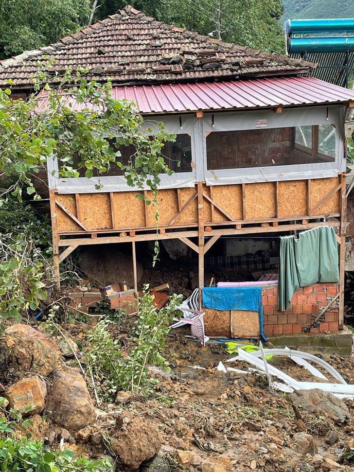 Ordu Valisi Sonel, şiddetli yağışın hasara yol açtığı Çamaş'ta incelemelerde bulundu: G3