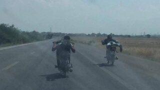 Motosiklette ölüm akrobasisi