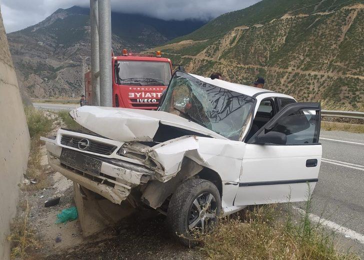 Artvin'deki trafik kazasında aynı aileden 6 kişi yaralandı G5