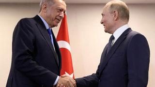 Putin'in Cumhurbaşkanı Erdoğan'ı beklediği anlar! Kameralar hareketlerine odaklandı, 1 dakika boyunca...