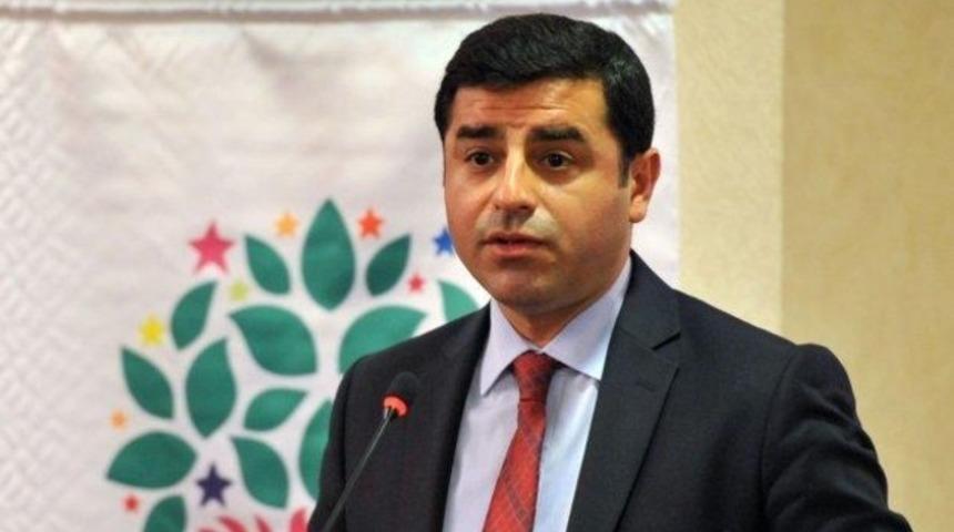 Selahattin Demirtaş &ccedil;&ouml;z&uuml;m s&uuml;reci i&ccedil;in g&ouml;zlemci istedi