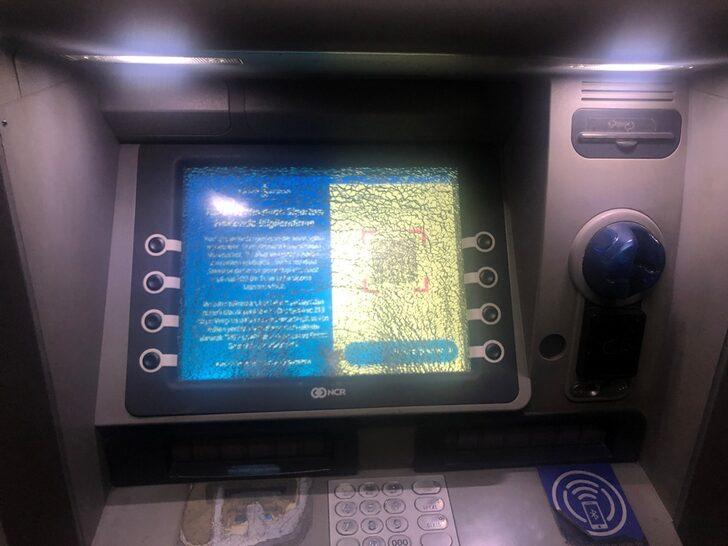 Yalova'da akli dengesi yerinde olmayan şahıs yeniden ATM'lere zarar verdi G2