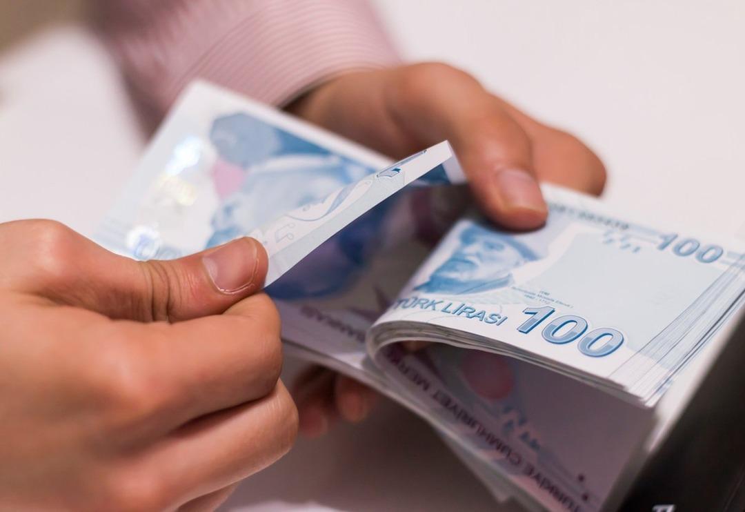 Daha &ouml;nce % 42 zam gelmişti, şimdi de 6 bin 250 lira veriliyor! Bankalardan &lsquo;emekli promosyon &ouml;demesi&rsquo; yarışı: SSK, BAĞ-KUR ve Emekli sandığı mensupları&hellip;