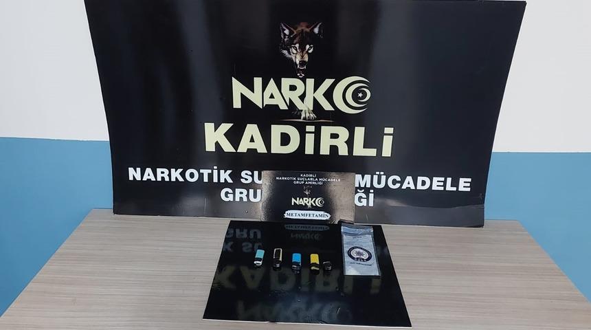 Osmaniye'de çakmakların içine uyuşturucu saklayan şüpheli yakalandı