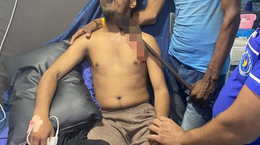 Evinin balkonunda dehşeti yaşadı! Metrelerce yüksekten düşen adamın boynuna demir saplandı