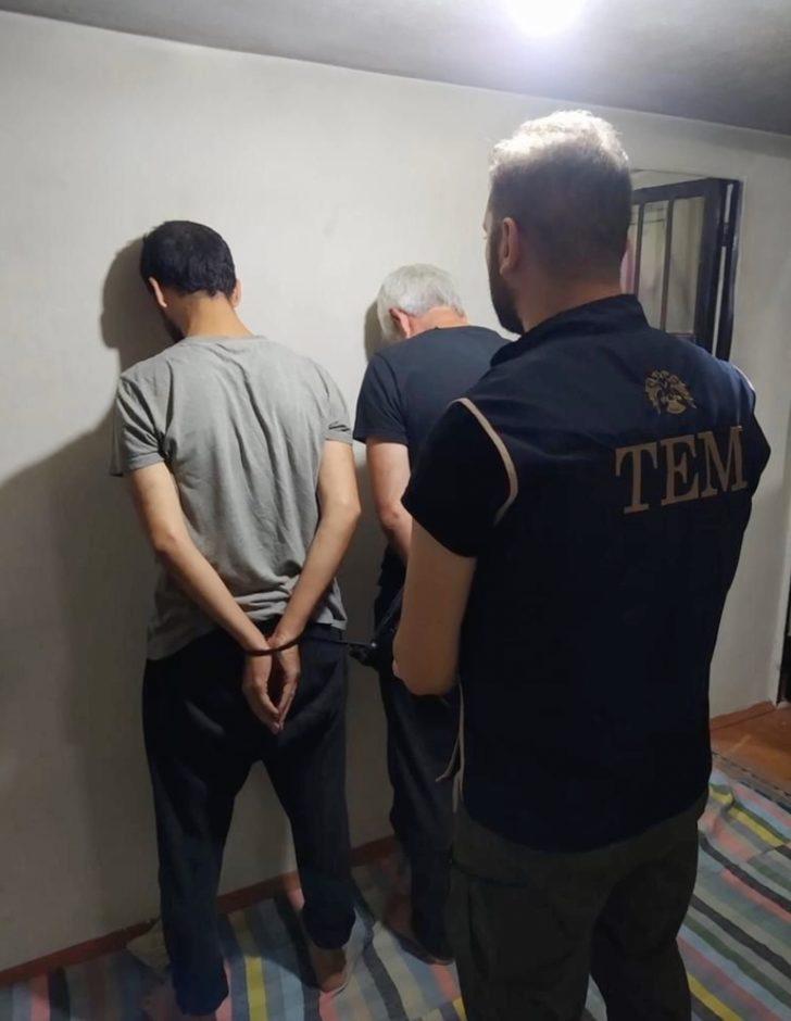 Adana'da FETÖ'nün hücre evine yönelik operasyon polis kamerasında G2