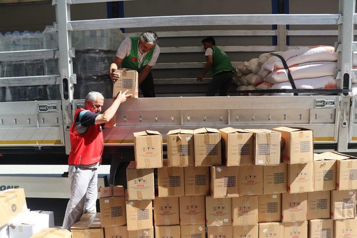 Erzincan'da toplanan 24 tonluk yardım malzemesi Suriye'ye gönderildi G2