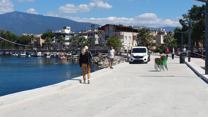 Balıkesir'de teknenin batması sonucu kaybolan 2 kişi aranıyor G1