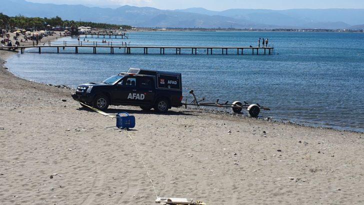 Balıkesir'de teknenin batması sonucu kaybolan 2 kişi aranıyor G3