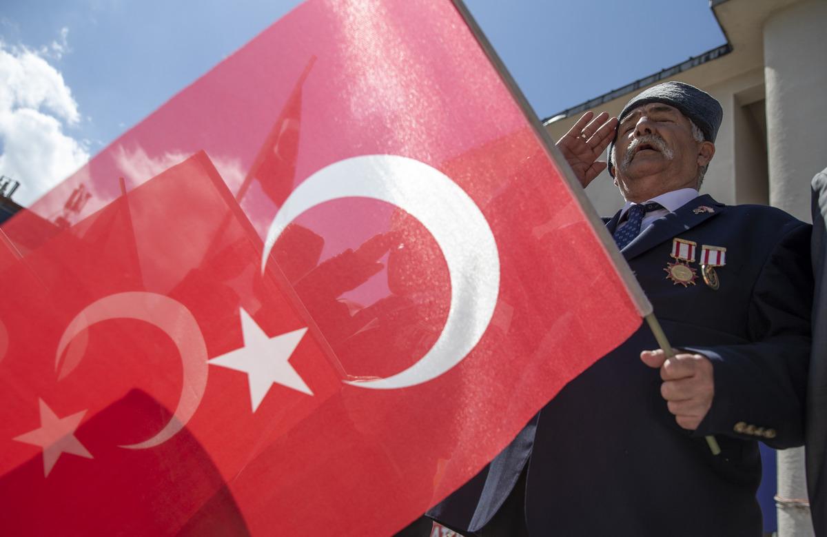 Kıbrıs Barış Harekatı'nın 48'inci yılı Erzurum'da t&ouml;renle kutlandı