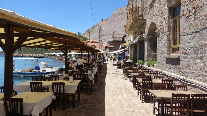 Kaya ıslahı tamamlanan Assos Antik Limanı yeniden turistleri ağırlıyor G5