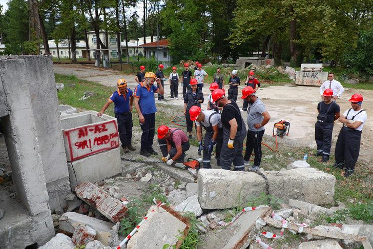 Sakarya'da kurulan arama kurtarma ekibi "SABAK" olası afetlerde görev alacak G5
