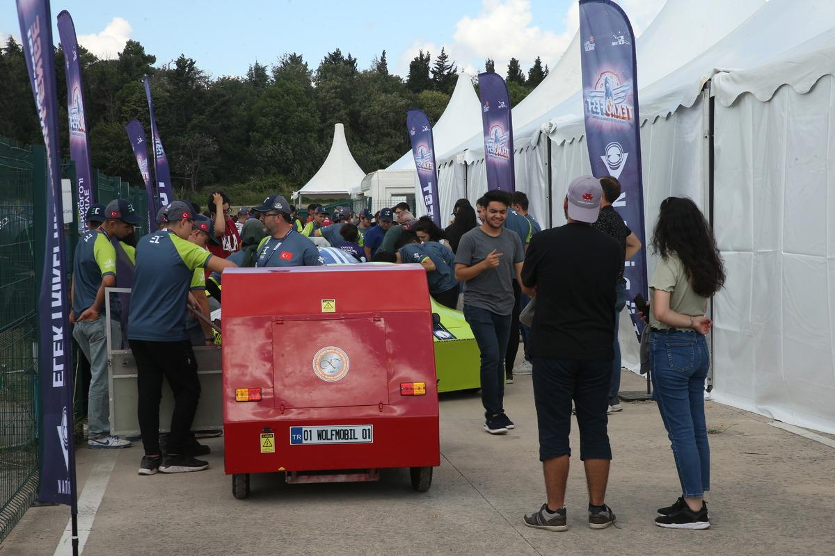 TEKNOFEST Efficiency Challenge Elektrikli Ara&ccedil; Yarışları s&uuml;r&uuml;yor