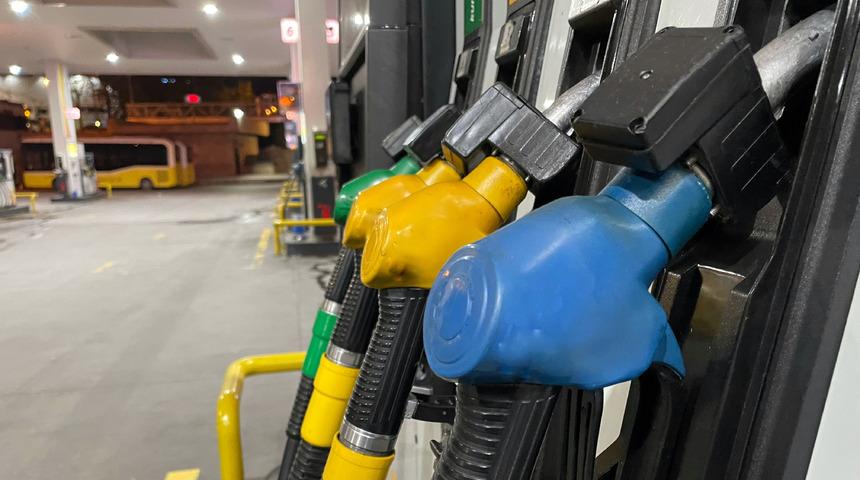 Petrol tahminleri dikkat çekti: 380 dolar...