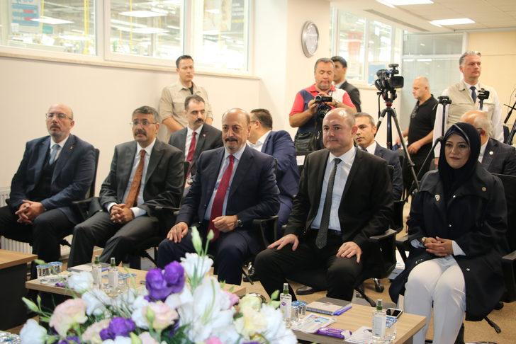 Çalışma ve Sosyal Güvenlik Bakanı Bilgin, "İşbaşı Eğitim Programı Töreni'nde konuştu: G2