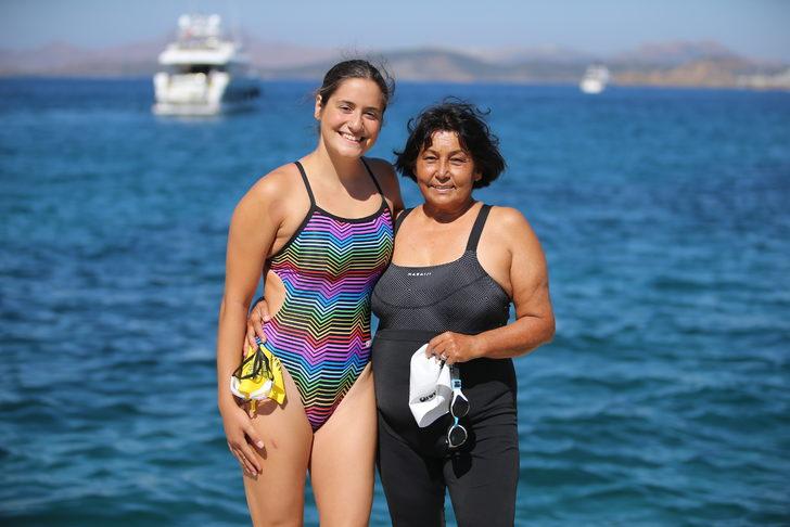 Genç yüzücü Aysu Türkoğlu, Manş Denizi'ni geçmeye hazırlanıyor G4