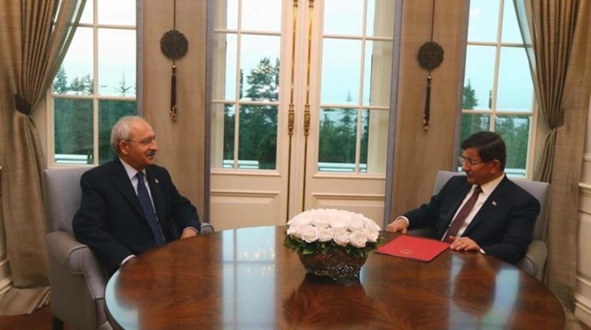 Kılıçdaroğlu ile Davutoğlu bir araya geldi