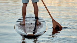 Sosyal medyada gündem oldu! Denizin ortasındaki bir sörf tahtasında cinsel ilişkiye girdiler