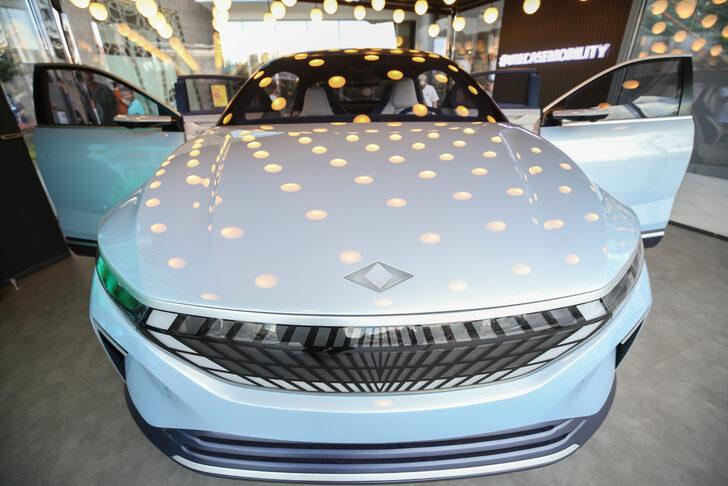 Togg, "Konsept Akıllı Cihazını" Zorlu Center'da vitrine çıkardı G2