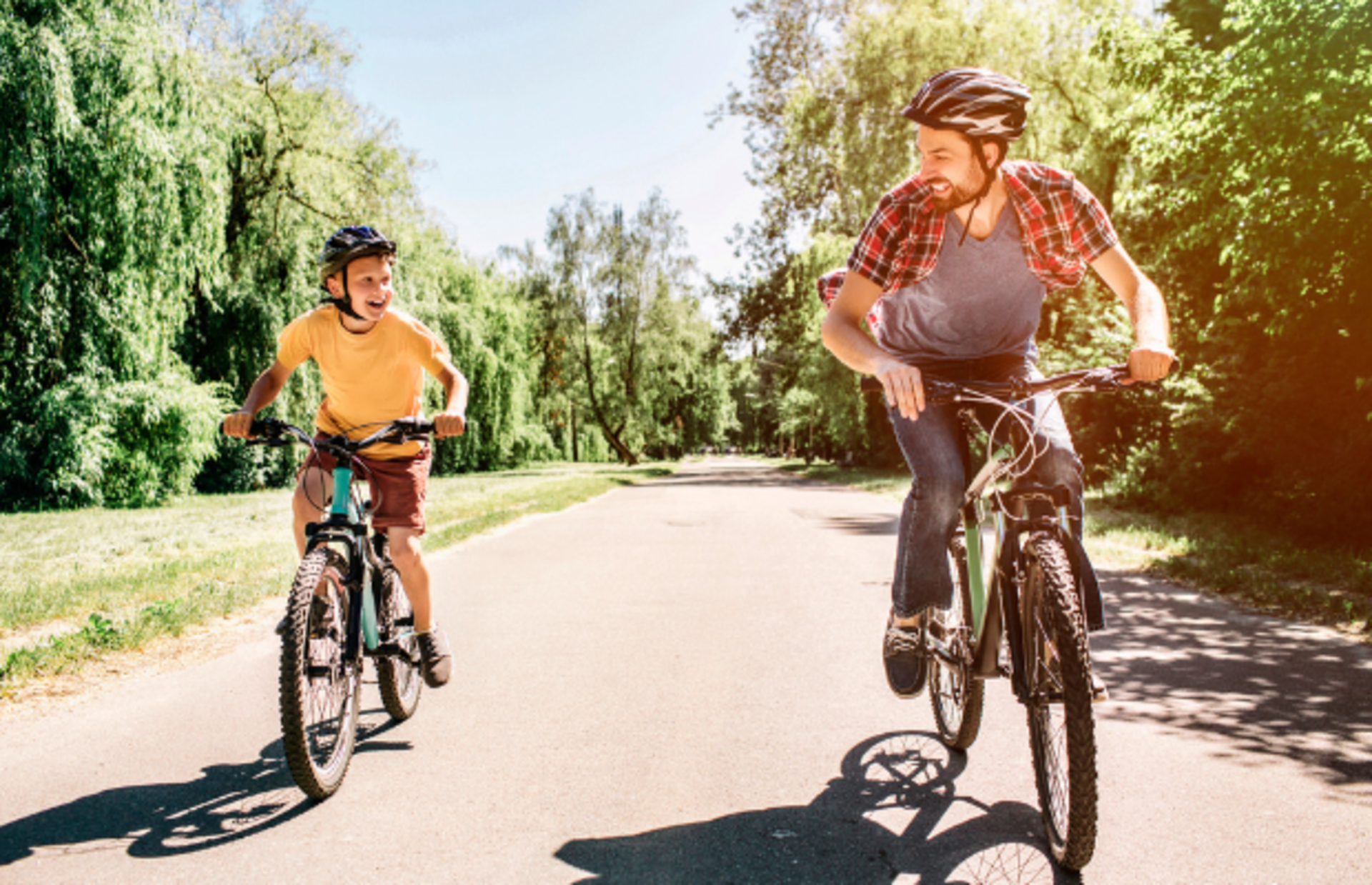 Hem çocuğunuz hem kendiniz için kullanabileceğiniz kullanışlı elektrikli bisikletler