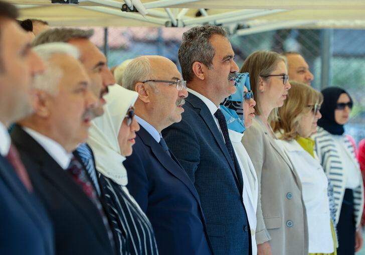 Bakan Özer, Urla Uzunkuyu Köy Yaşam Merkezini açtı G2