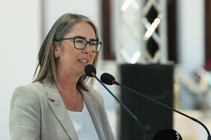 Bakan Özer, Urla Uzunkuyu Köy Yaşam Merkezini açtı G3