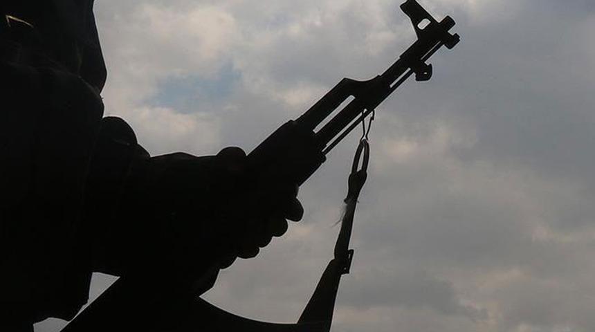 MSB duyurdu! 2 terörist hudut karakoluna teslim oldu