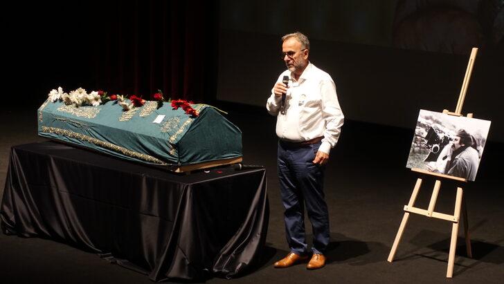 Yönetmen Erden Kıral, son yolculuğuna uğurlandı G2