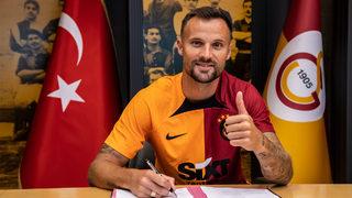 Galatasaray, Haris Seferovic'i KAP'a bildirdi! Kolundaki dövmeyi gösterdi ve ''Boşnak olduğum için...''