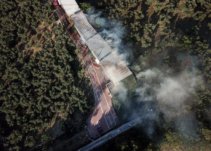 Bursa'da çiftlikte çıkan yangında çok sayıda tavuk ve koyun telef oldu G2