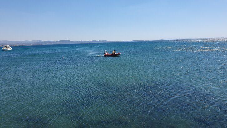GÜNCELLEME - Balıkesir'de teknenin batması sonucu kaybolan 2 kişi aranıyor G4