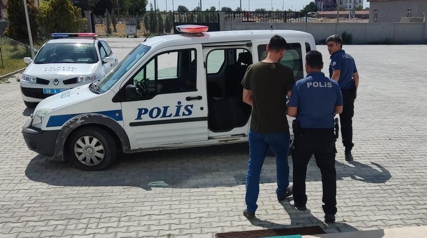 Aksaray'da uyuşturucu operasyonunda yakalanan 4 zanlıdan 3'ü tutuklandı