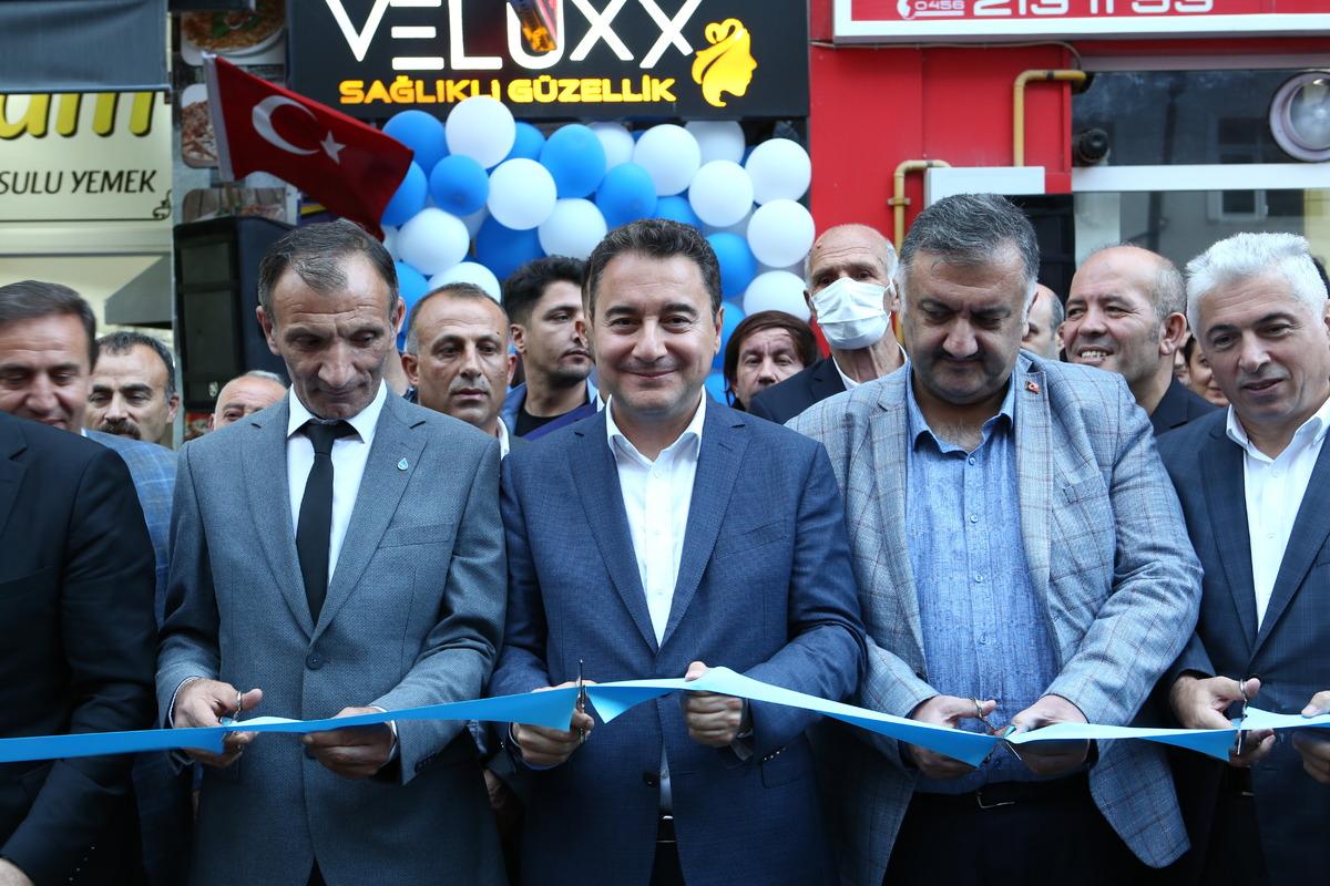 DEVA Partisi Genel Başkanı Babacan, G&uuml;m&uuml;şhane'de parti binasının a&ccedil;ılışına katıldı