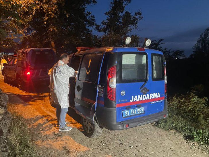 GÜNCELLEME - Düzce'deki silahlı saldırıda 3 kişi öldü, 1 kişi yaralandı G1