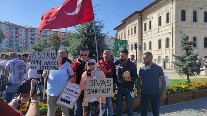 Sivas'ta maaşlarını alamayan Demir Çelik Fabrikası işçileri eylem yaptı G3