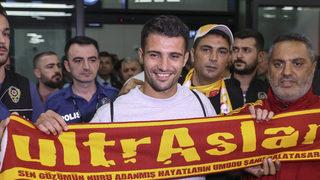 Galatasaray'ın transfer görüşmelerine başladığı Dubois, İstanbul geldi