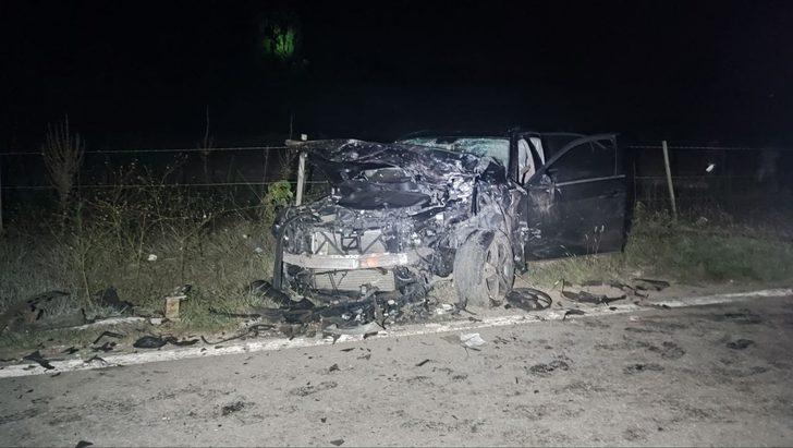 Sakarya'da iki otomobil ve traktörün karıştığı kazada 1 kişi öldü 4 kişi yaralandı